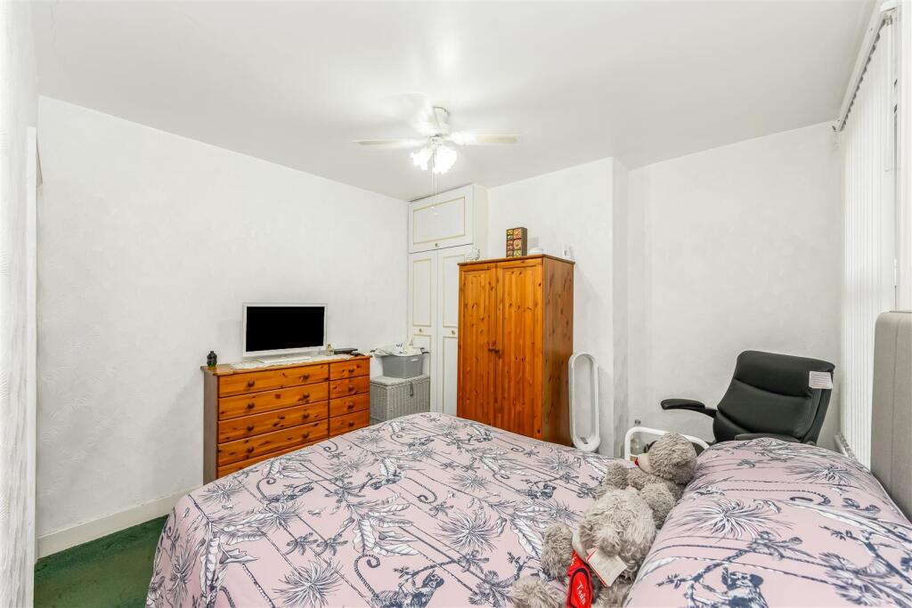 Apartment in London, Leyton - View 5