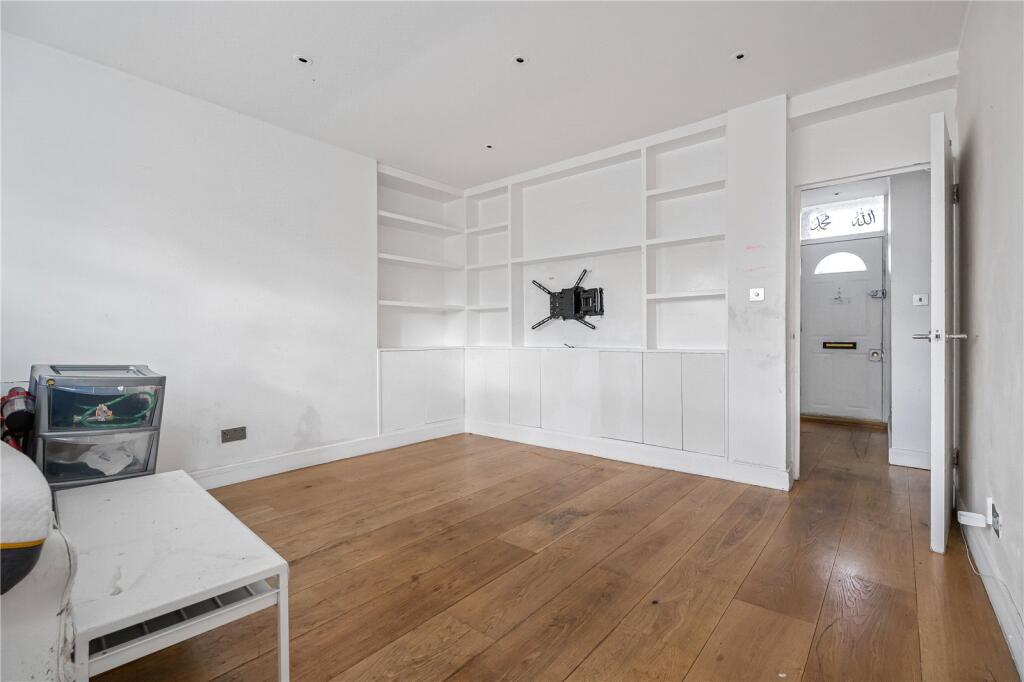 Main image of property: Bracklyn Court, Wimbourne Street, Hackney, N1