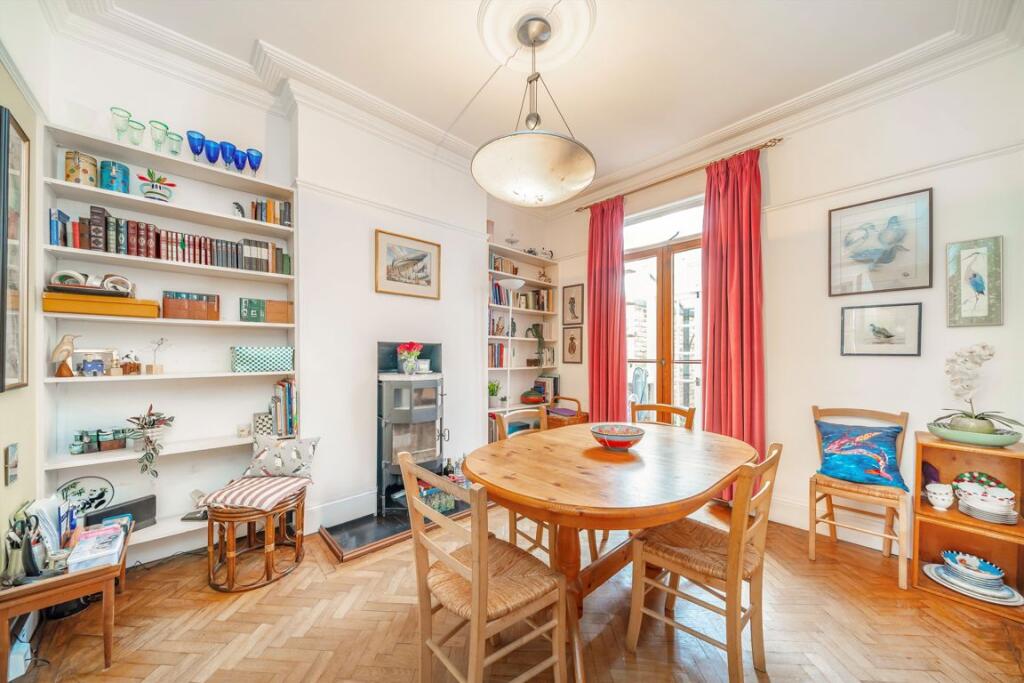 House in London, Grove Park - View 4
