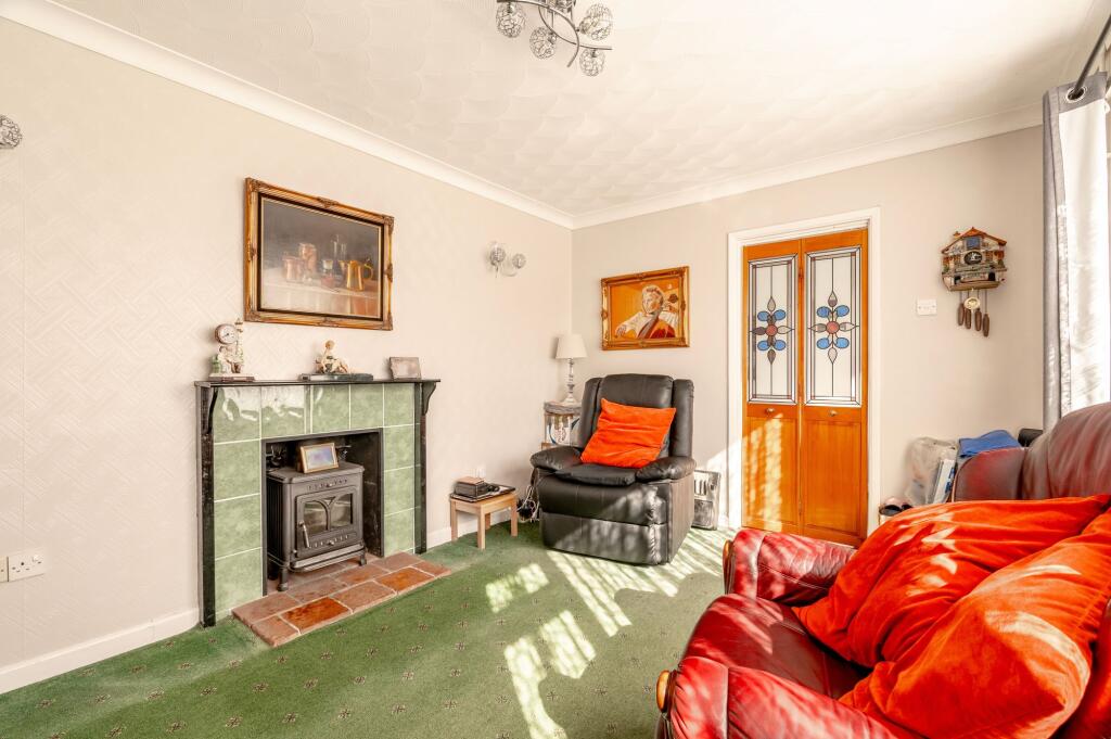 Park View Avenue, Rollesby photo 3