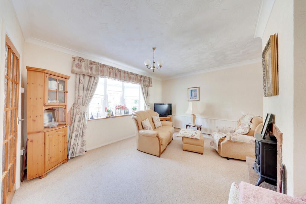 House in Orpington, Scadbury, St Paul's Cray - View 3