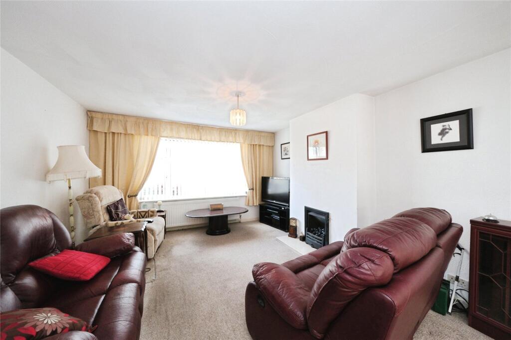 House in Mansfield, Nottinghamshire - View 3