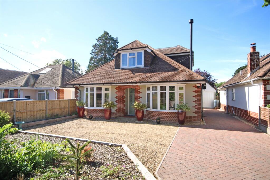 Main image of property: Avenue Road, Walkford, Christchurch, Dorset, BH23
