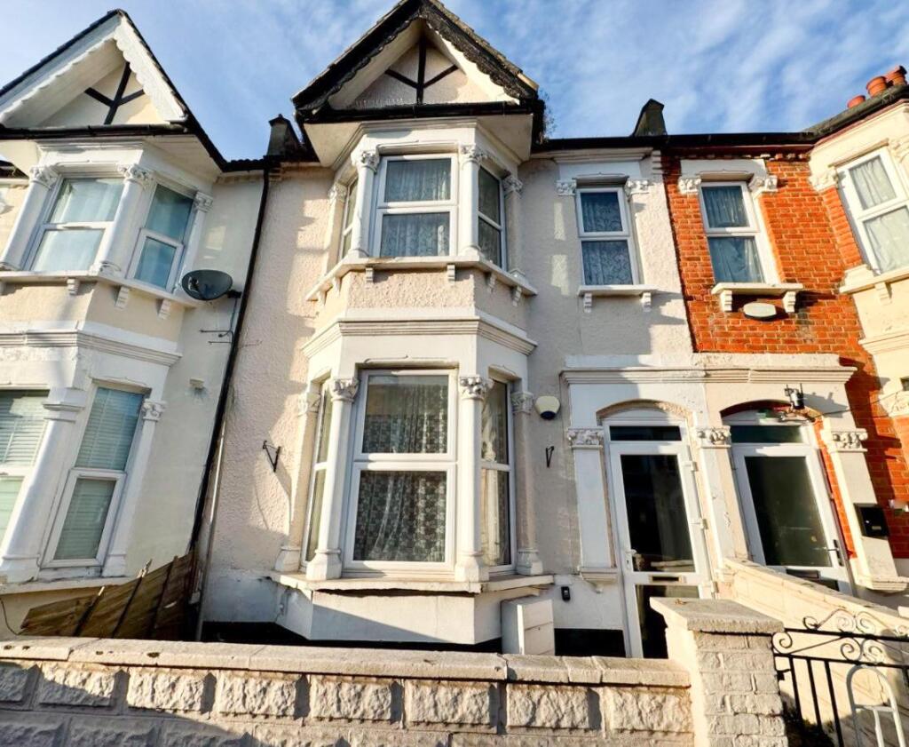 Main image of property: Nova Road, Croydon