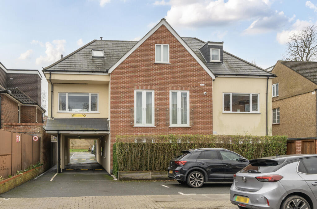 Main image of property: Leicester Road, Barnet, EN5