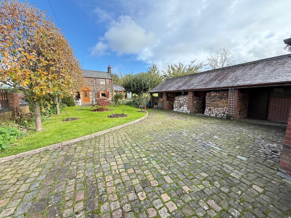 Main image of property: Brookhouse Lane, Stoke-on-Trent, Staffordshire, ST2