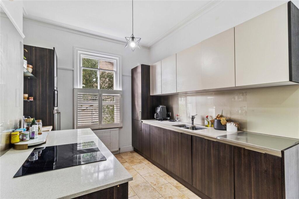 Apartment in Trafford, Greater Manchester - View 4