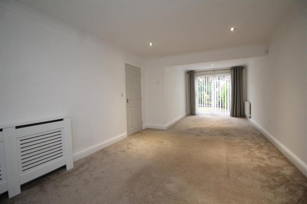 House in Peterborough - View 5