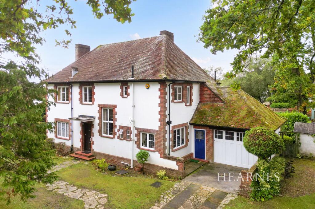 Main image of property: Roslin Road South, Talbot Woods, Bournemouth, BH3