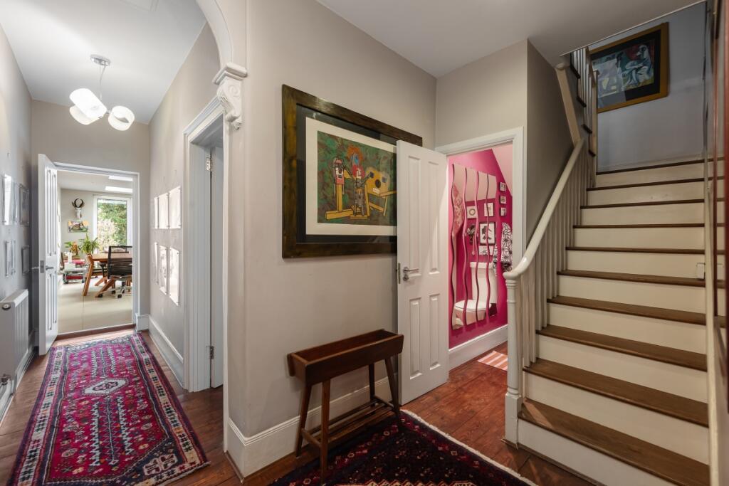House in London, Hammersmith - More