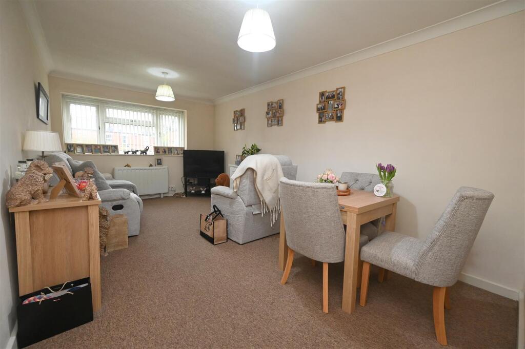 Apartment in Birmingham, West Midlands - View 3