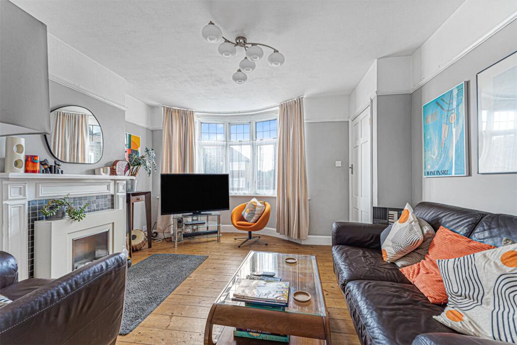 House in Watford, North Watford - View 2