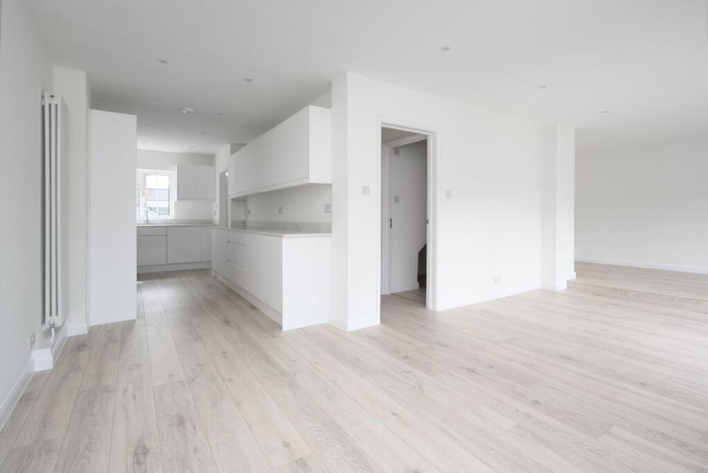 House in Kingston upon Thames - View 2