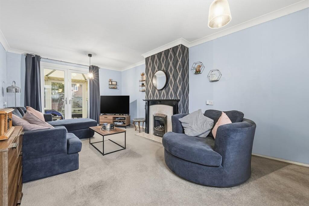 Willow Road, Manchester, M31 photo 4