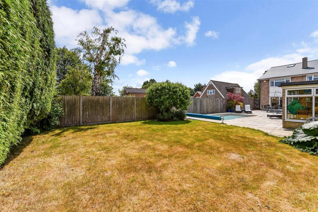 House in East Hampshire, Horndean - View 3