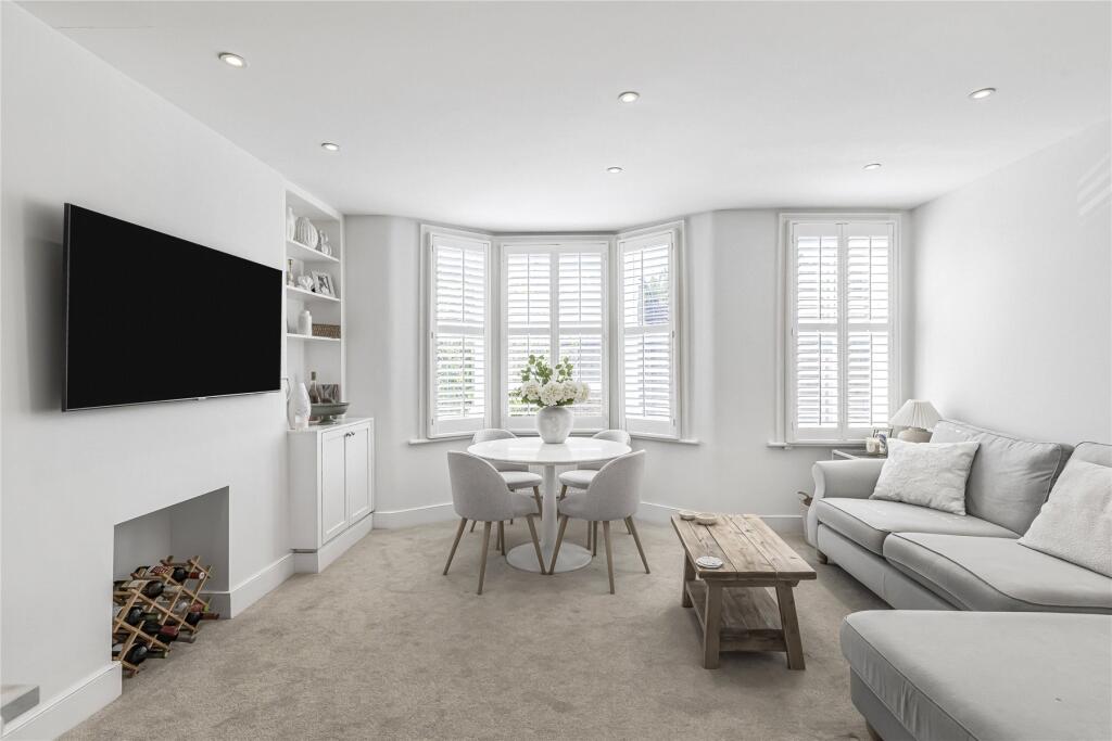 Apartment in London - View 2