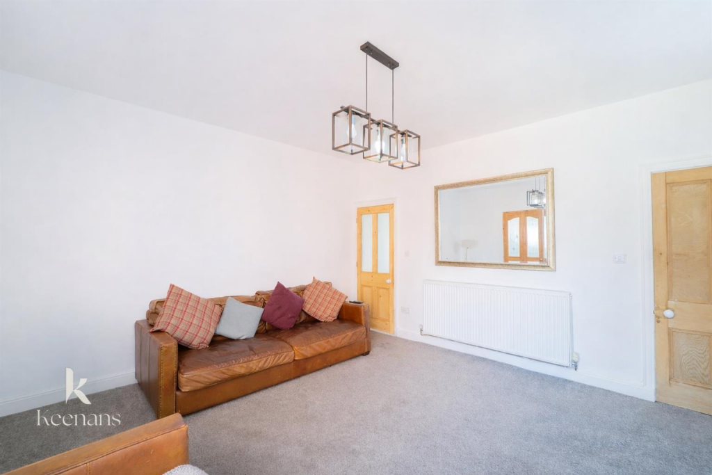 House in Rossendale, Haslingden - More