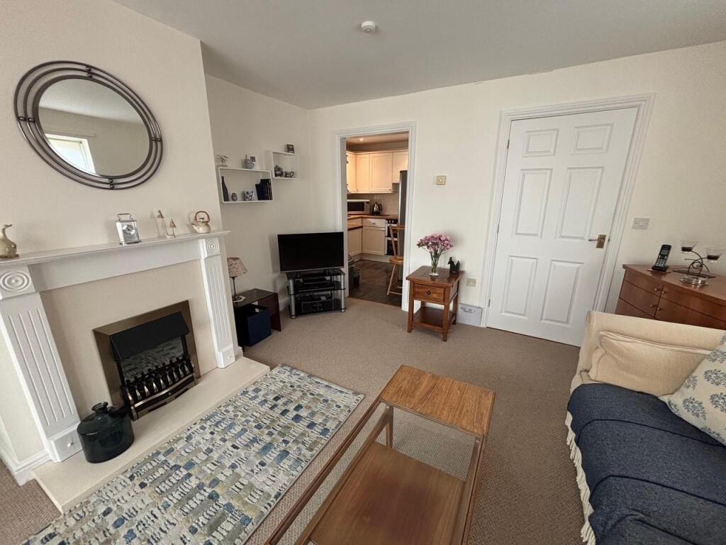 House in Salisbury - View 5