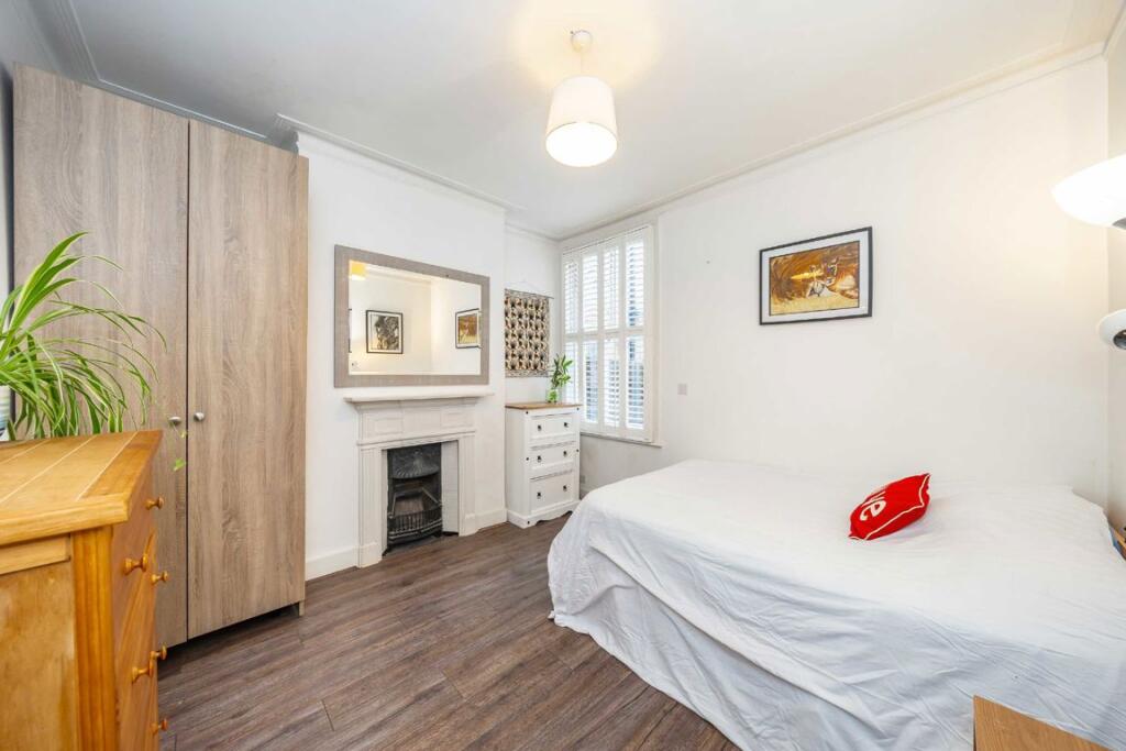 Apartment in London - View 4