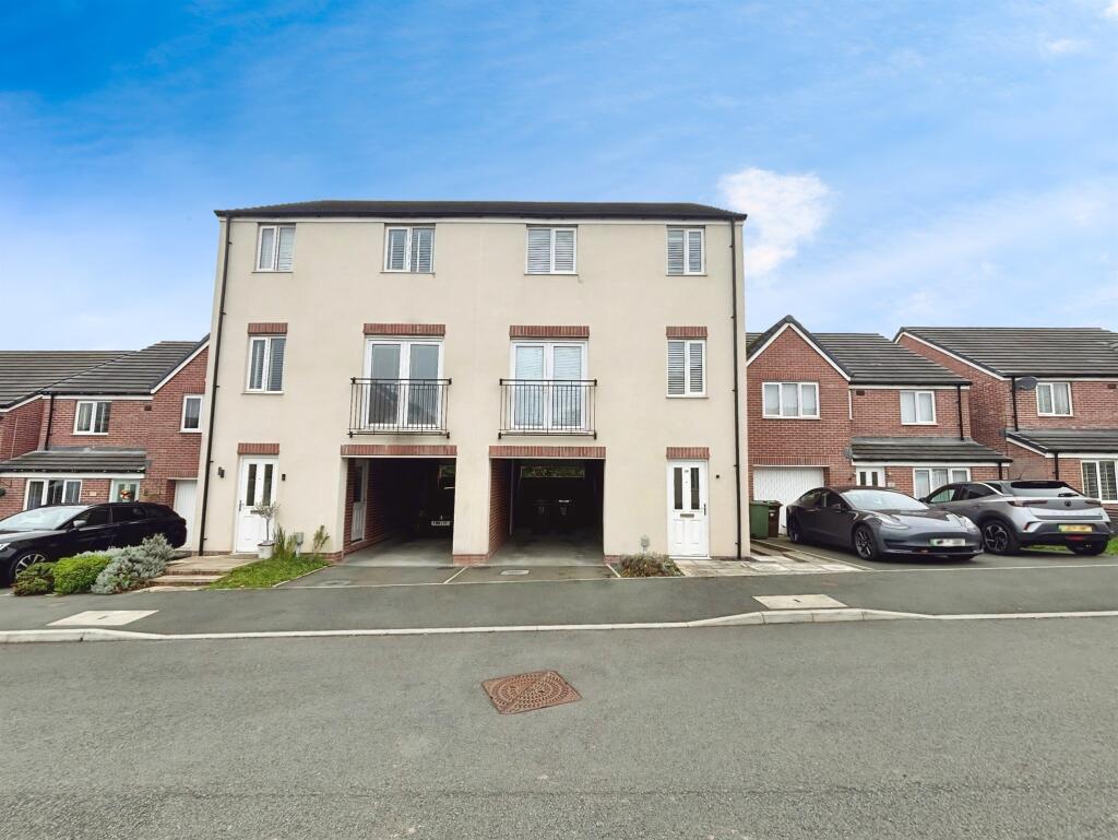 Main image of property: Cae'r Delyn, Oakdale, Blackwood