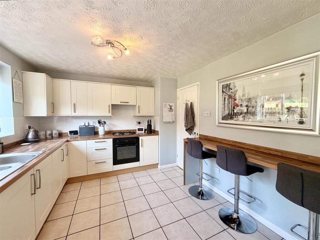 House in Loughborough, Nanpantan - More