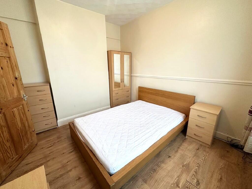 House in Portsmouth - View 2