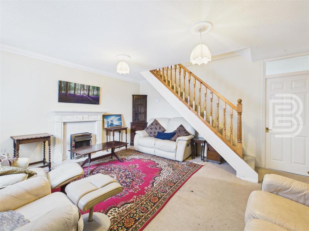 Bracken Drive, Bilton, Rugby photo 2