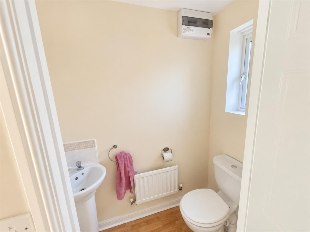 House in Taunton - View 5