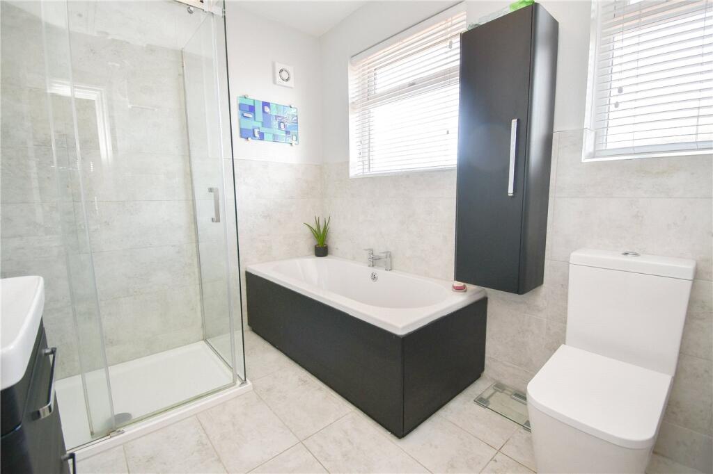 House in Chester, Ellesmere Port - View 5