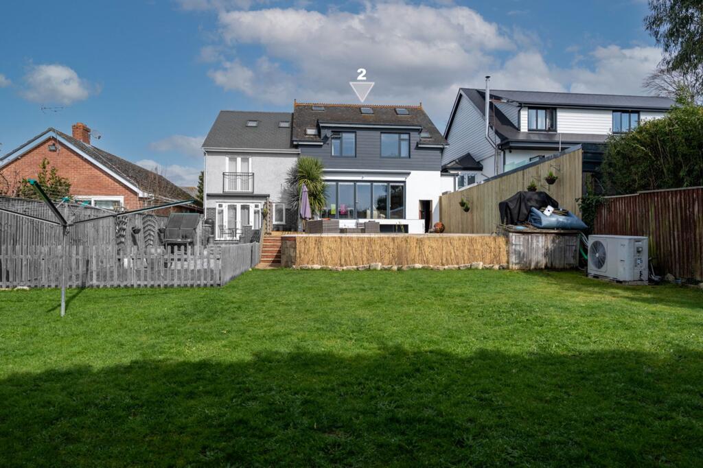 Beaulieu Avenue, Christchurch, BH23 - View 3
