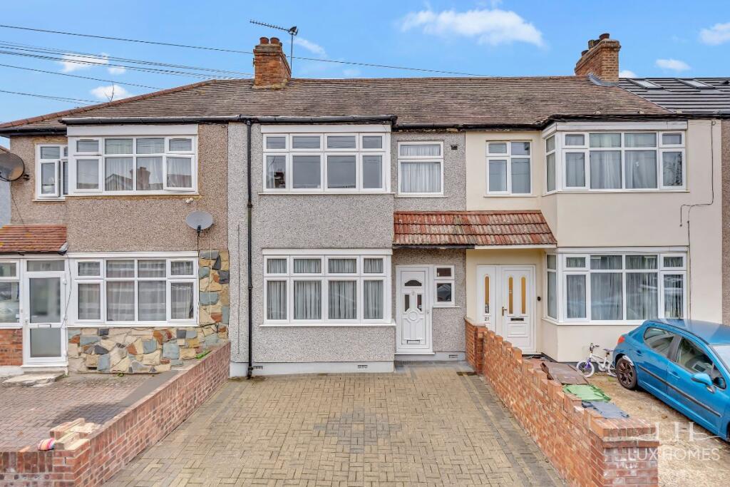 3-bed terraced on Albert Road, Dagenham, RM8 1LR, £450,000
