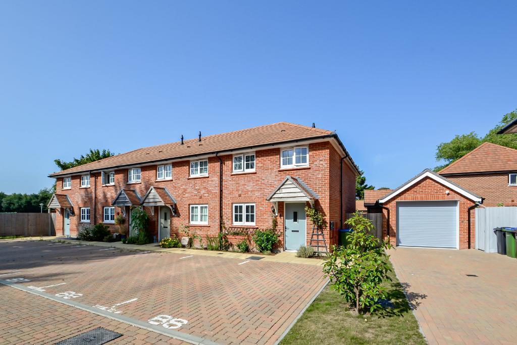 Main image of property: Farrow Drive, Barnham, Bognor Regis, West Sussex, PO22 0FN