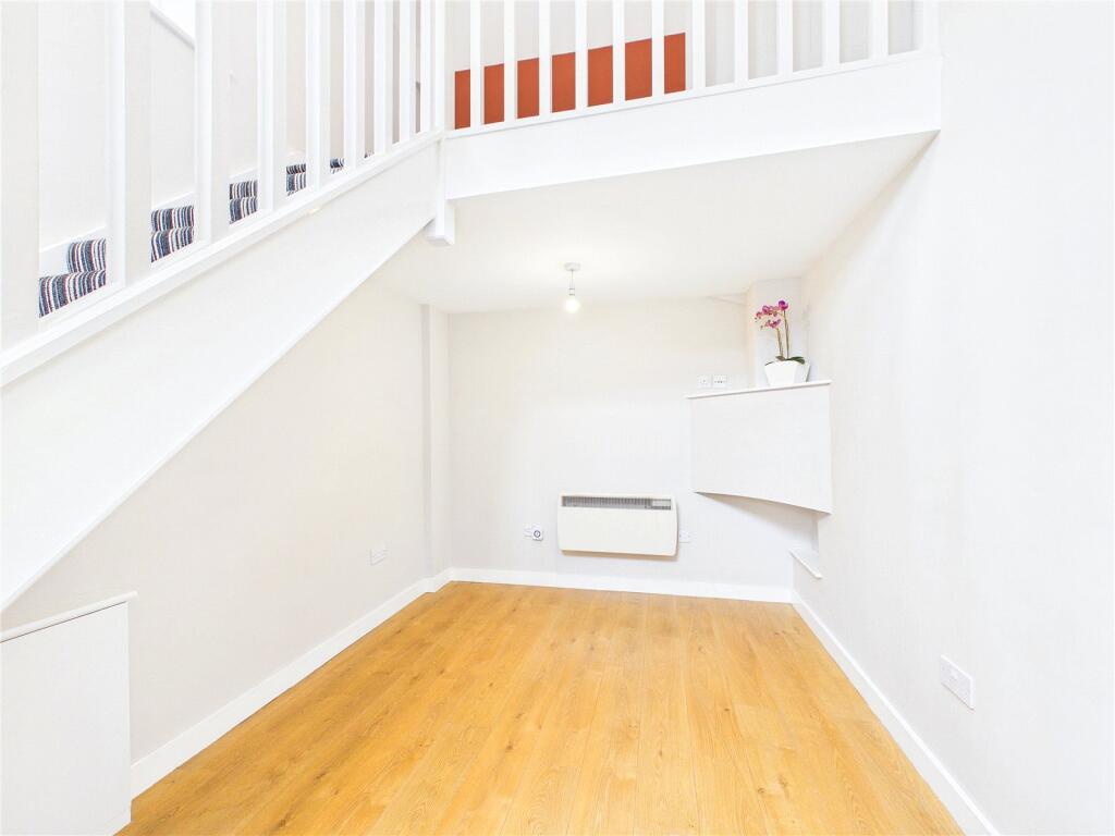 House in Worcester, Barbourne - View 2