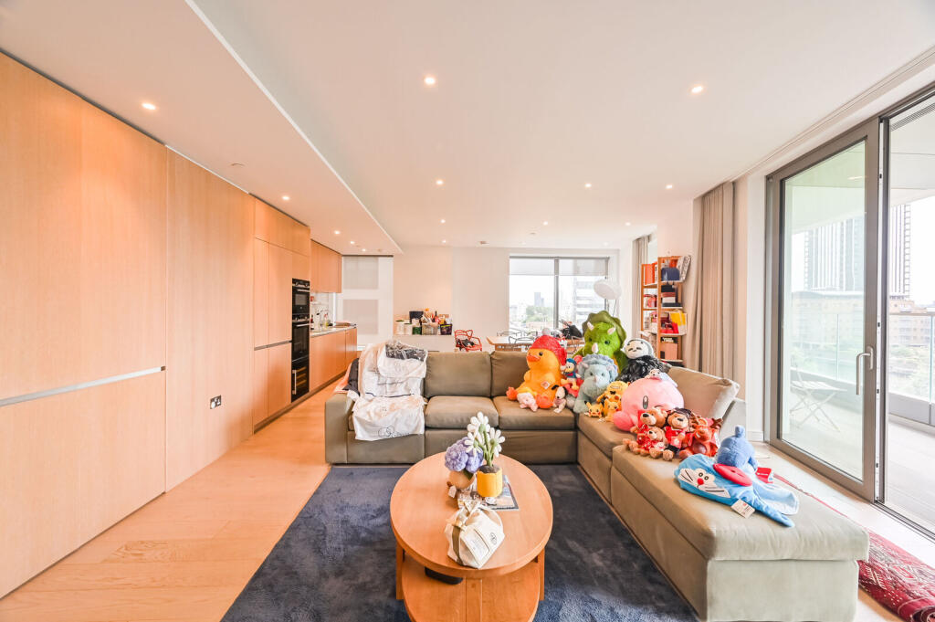 Apartment in London - View 5