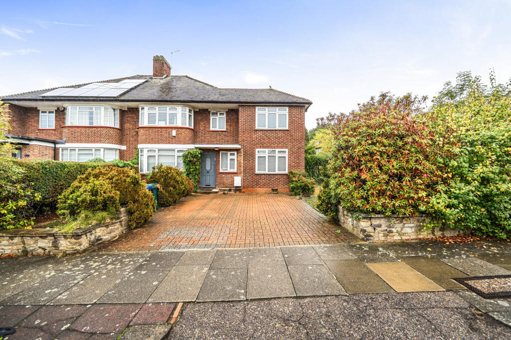 5-bed semi-detached on Hillcrest Gardens, London, £1,500,000