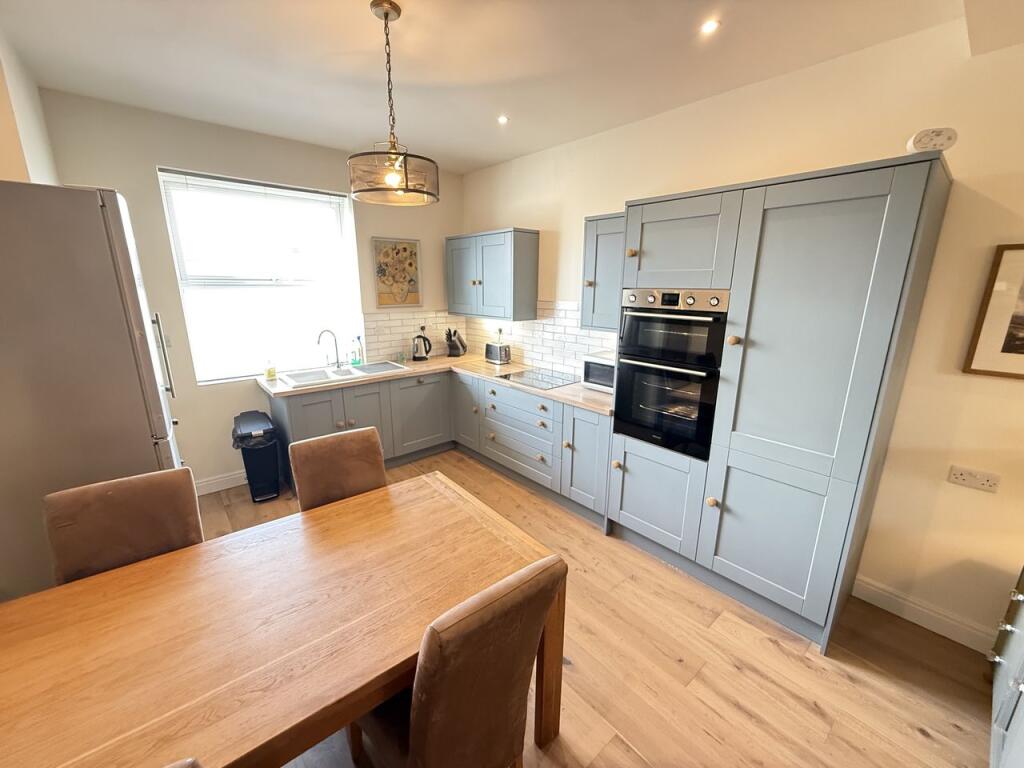 House in Calderdale, Friendly - View 5