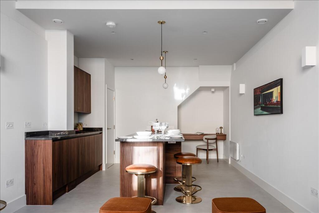 Apartment in London - View 5