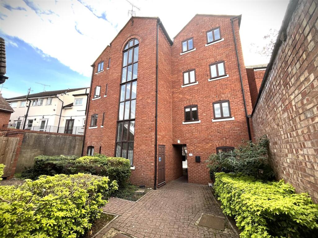 Main image of property: West End Court, Crompton Street, Warwick