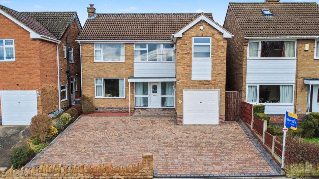 4-bed detached on Welbeck Gardens, Toton, £525,000