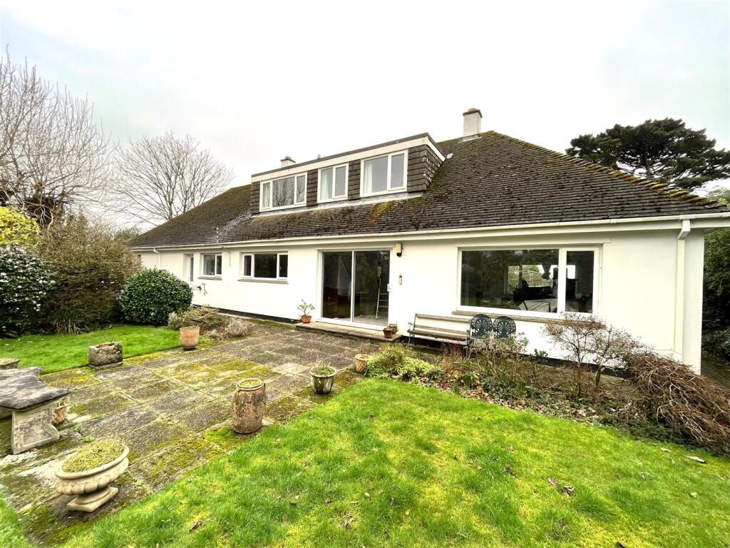 Main image of property: Penelewey, Feock, Truro