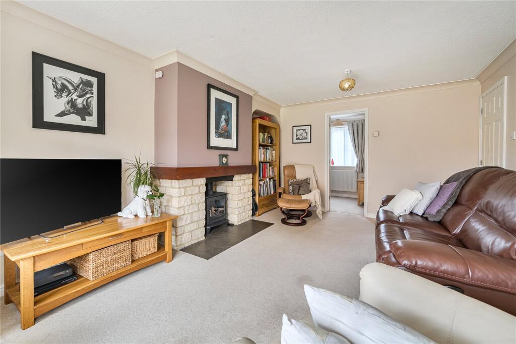 House in Reading, Warfield - View 4