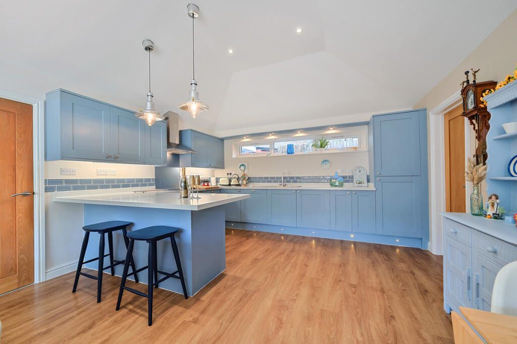 Keveral Lane, Seaton, PL11 photo 3