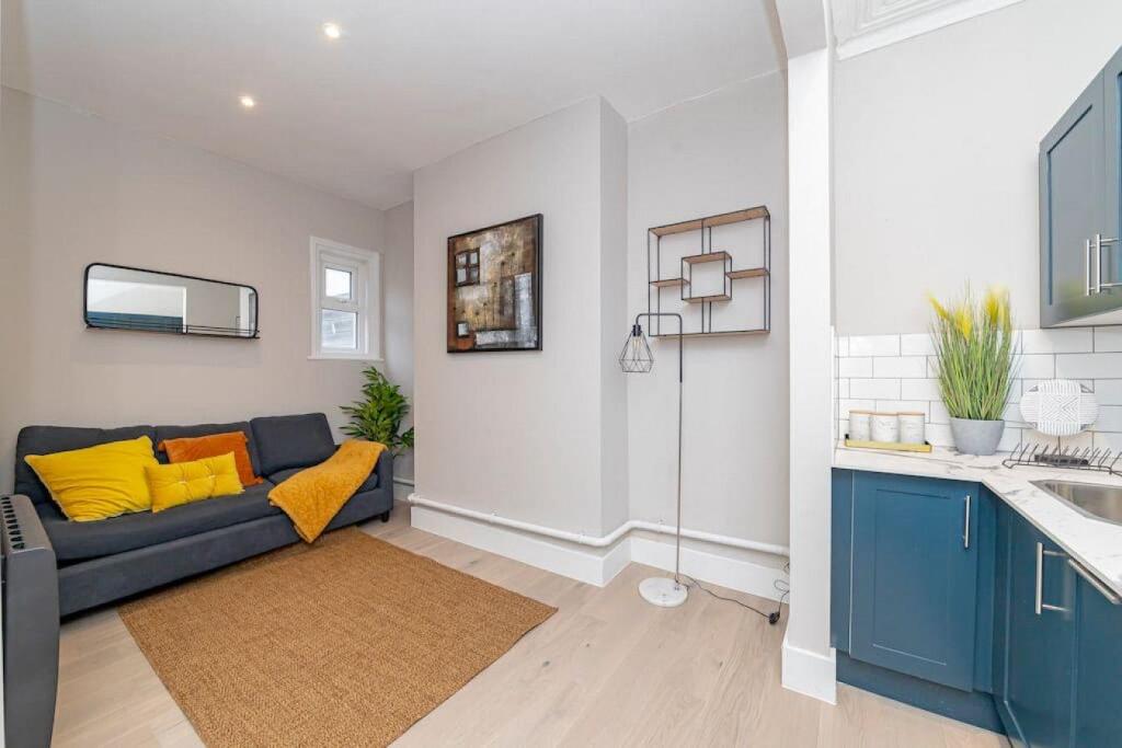 Main image of property: 16a London Road, Brighton