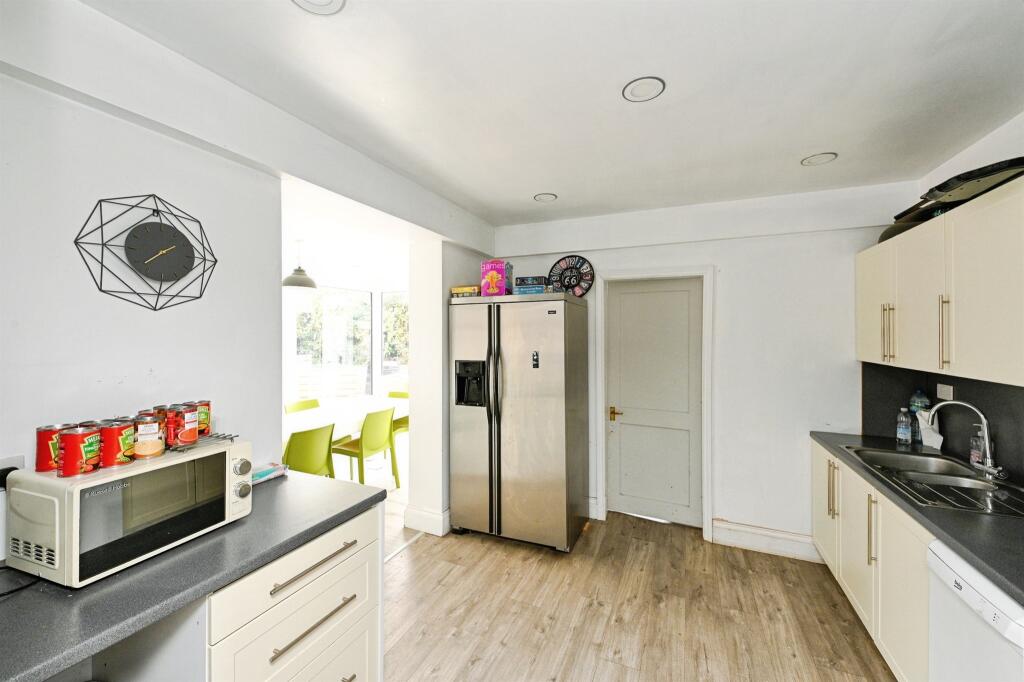 House in Peterborough - View 4