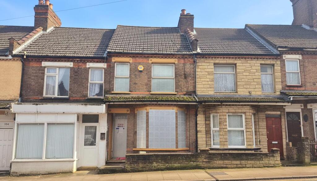 3-bed terraced on Dallow Road, Luton, £200,000