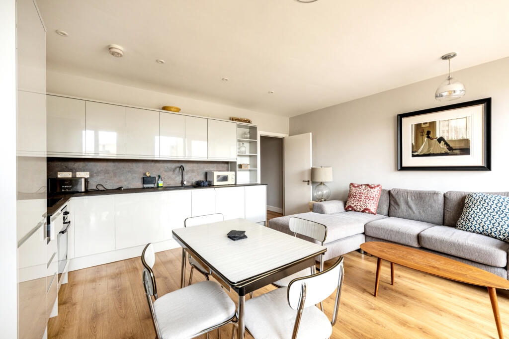 Apartment in London - View 4