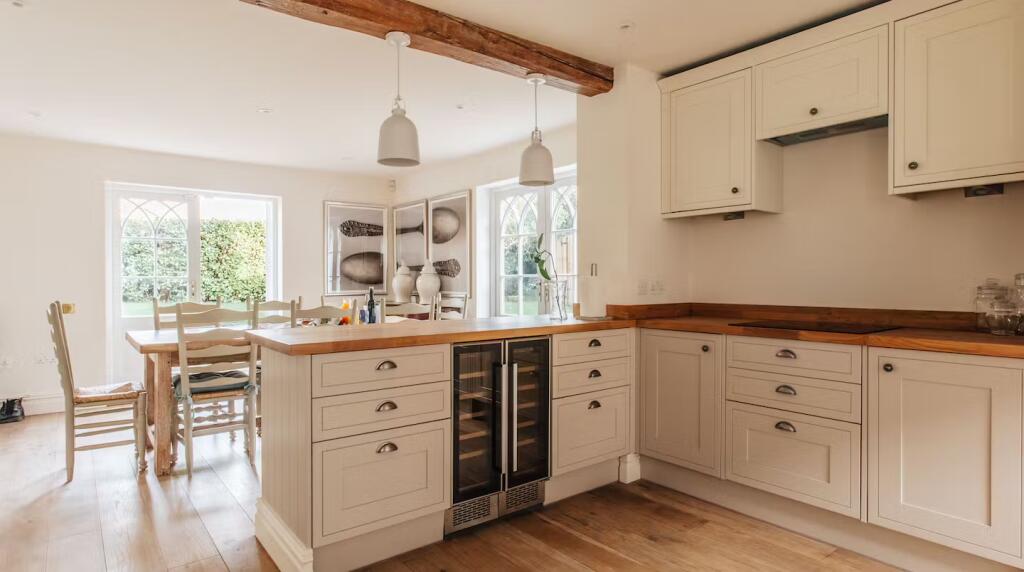 House in Kingham - View 4