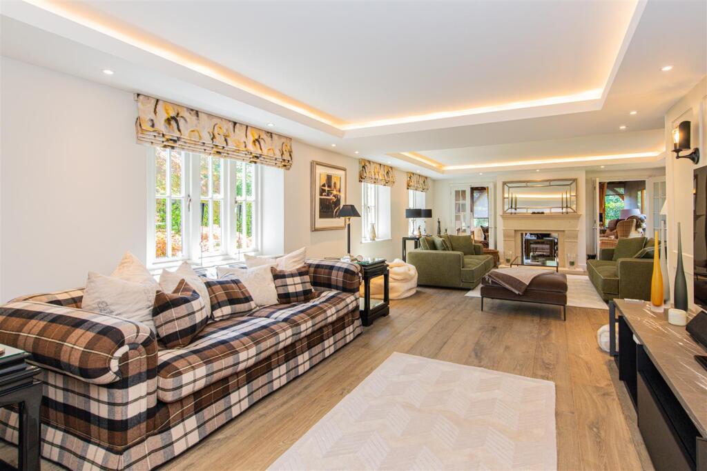 House in Northampton - More