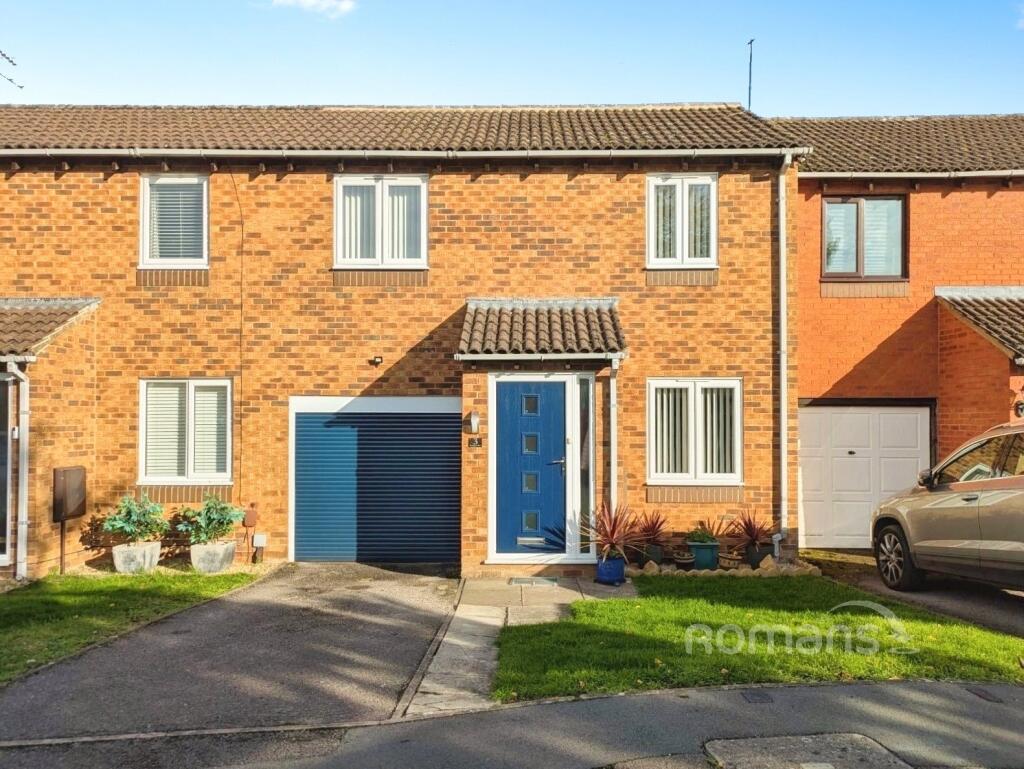 2-bed terraced on Harrington Close, Lower Earley, Reading, £375,000