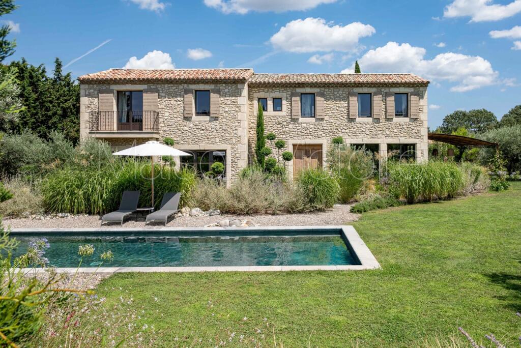 Main image of property: Provence-Alps-Cote d`Azur, Bouches-du-Rhône, Eygalières